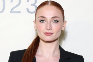 AGORA É OFICIAL | SOPHIE TURNER É A NOVA LARA CROFT!