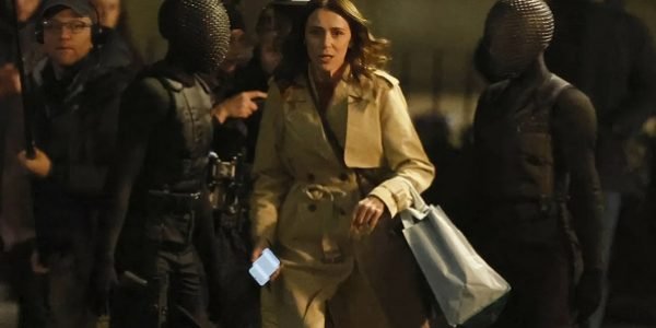 KEELEY HAWES PODE INTERPRETAR A MÃE DE LARA CROFT NA NOVA SÉRIE TOMB RAIDER!